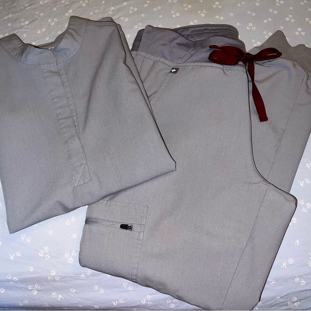 Figs Cement set xxs Rafaela and small petite zamora joggers